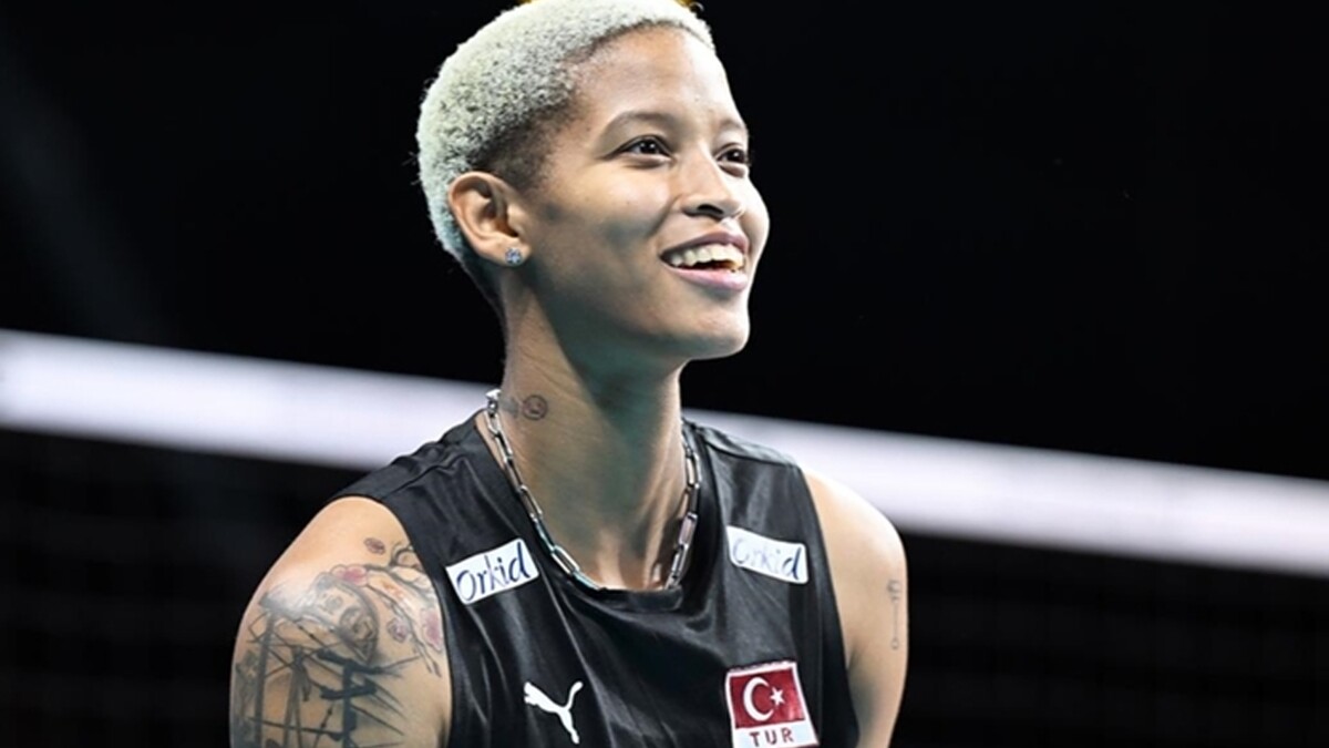 Melissa Vargas'ın Yeni Saç Stili Sosyal Medyada Beğeni Patlaması Yarattı!