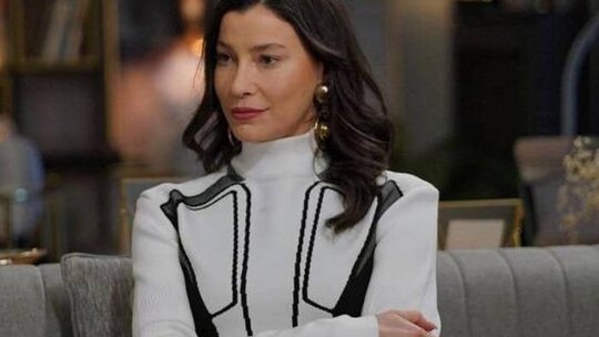 Müjde Uzman'dan Kızılcık Şerbeti Açıklamasına Sert Tepki: "Sıksaydın dişini 1-2 sezon"