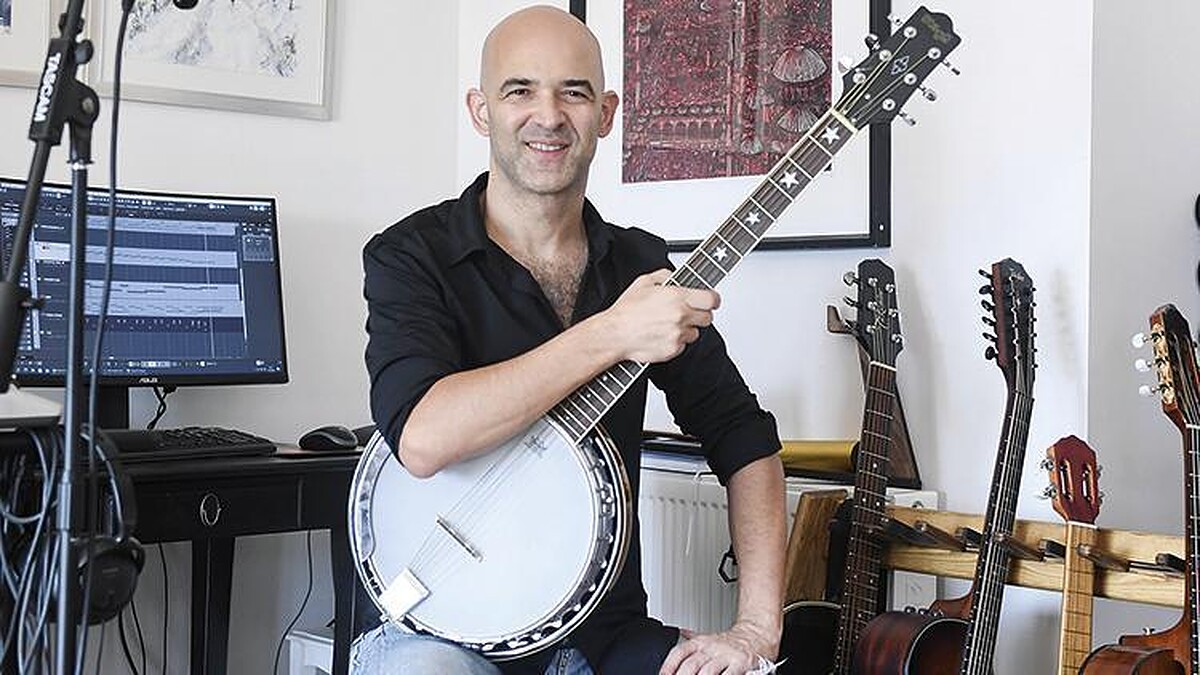 Murat Evgin: Annem Yurt Dışındaki Şöhretime İnanamıyor, Nostaljik Dizi Müziği Geliyor