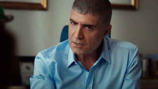 Özcan Deniz, Kızıl Goncalar'da tarikatların kapatılmasını istedi! Dizinin yeni bölümü merakla bekleniyor