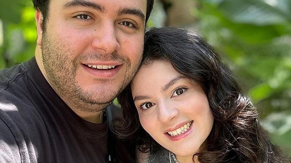 Safa Sarı, “Çok Güzel Hareketler 2” ile tanındı, bebek beklediklerini duyurdu!