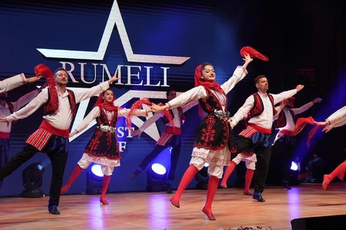 Berk Atan Rumeli’de En İyi Erkek Oyuncu Ödülüyle Gönül Dağı’na Ödül Getirdi