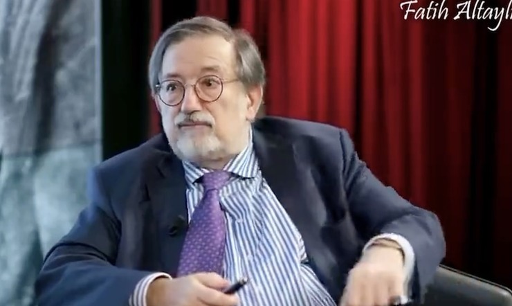 Murat Bardakçı'nın "Atatürk Filmi Ağlayanlar" Yorumu Tartışma Yarattı