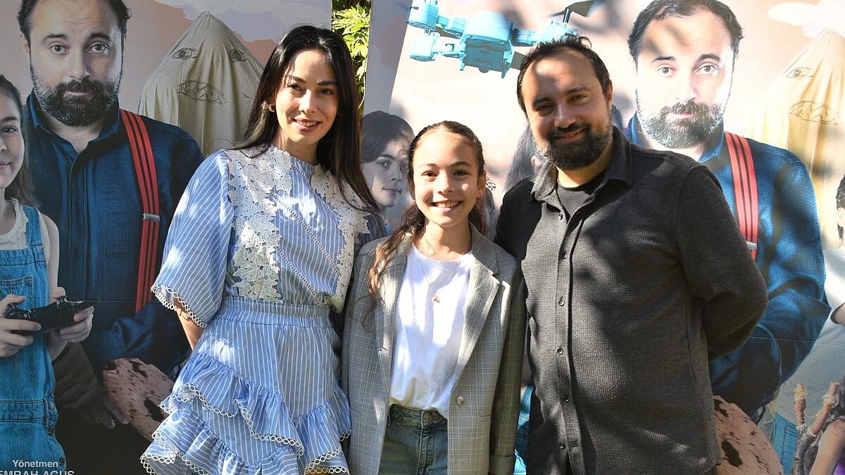 "Baba Beni Güldürsene" Filminin Basın Toplantısında Ailelere Keyifli Anlar Vaadı!