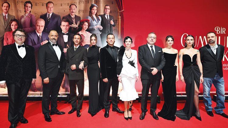 "Bir Cumhuriyet Şarkısı" Galasında Ünlüler Coşkuyla Buluştu, Hadise Aşk Sorularını Cevapsız Bıraktı