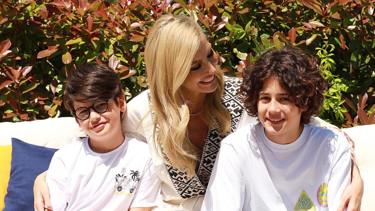 Çağla Şıkel, Oğlu Kuzey ile Ergenlik Zorluklarını ve İnatlaşma Sorunlarını Açıkladı