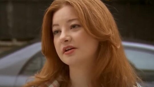 Cansu’nun Dönüşümü: Sedef Şahin Yeni Mesleğiyle Tiyatro Dünyasına Adım Attı