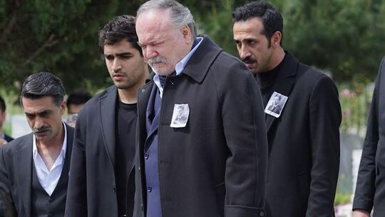 Çetin Tekindor'un Yalı Çapkını'ndaki Geleceği Belirsiz, Halis Ağa'nın Durumu Merak Ediliyor