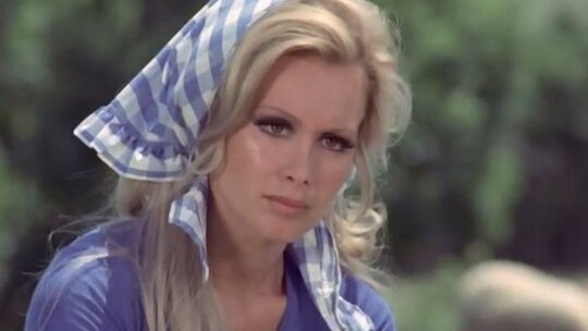 Filiz Akın Hastaneye Kaldırıldı! Yeşilçam Efsanesinin Sağlık Durumu Üzüntü Verdi