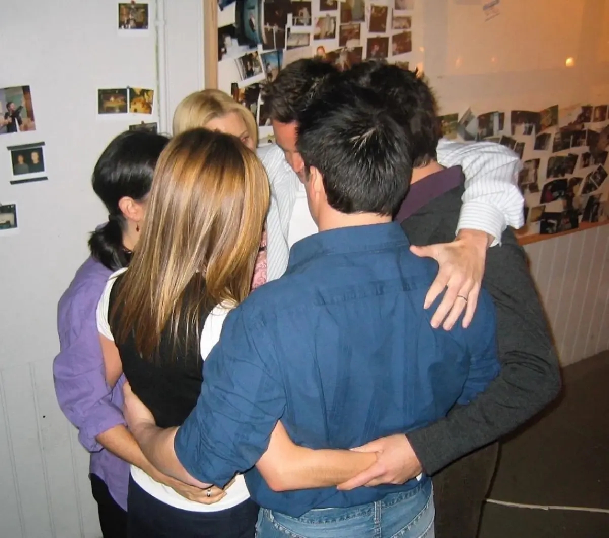 Friends Oyuncularından Matthew Perry İçin Anma Mesajları Yayınlandı