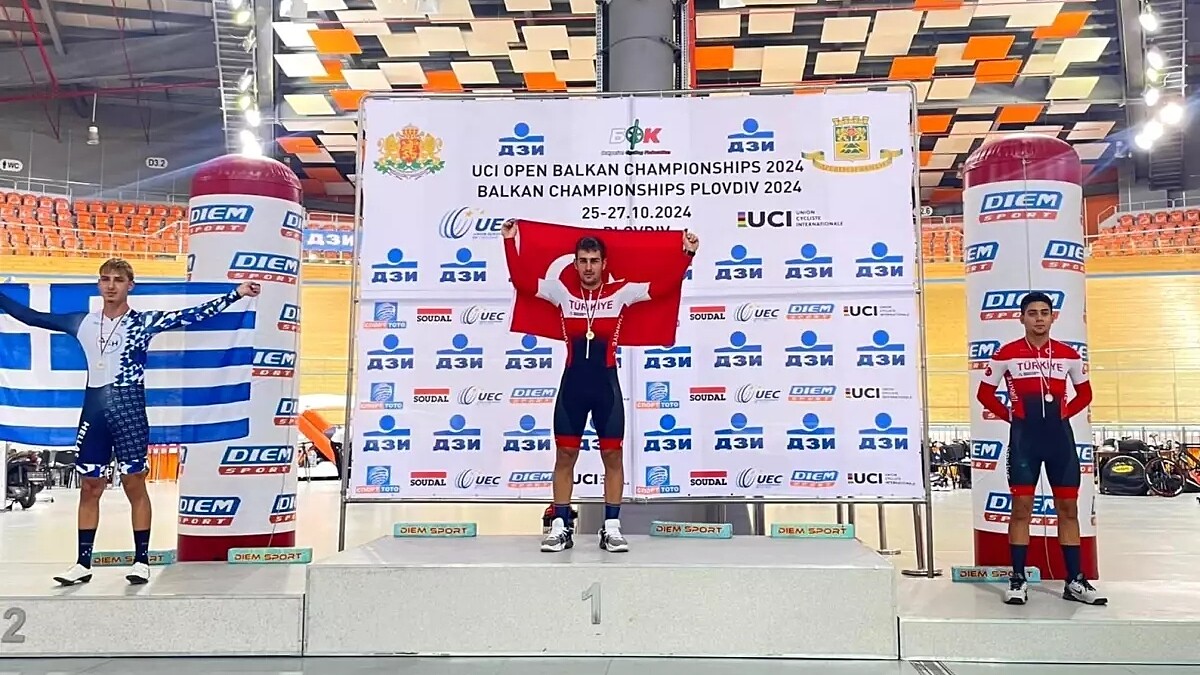 Haktan Ramazan Sayan, Balkan Pist Şampiyonası'nda Dört Madalya ile Tarih Yazdı
