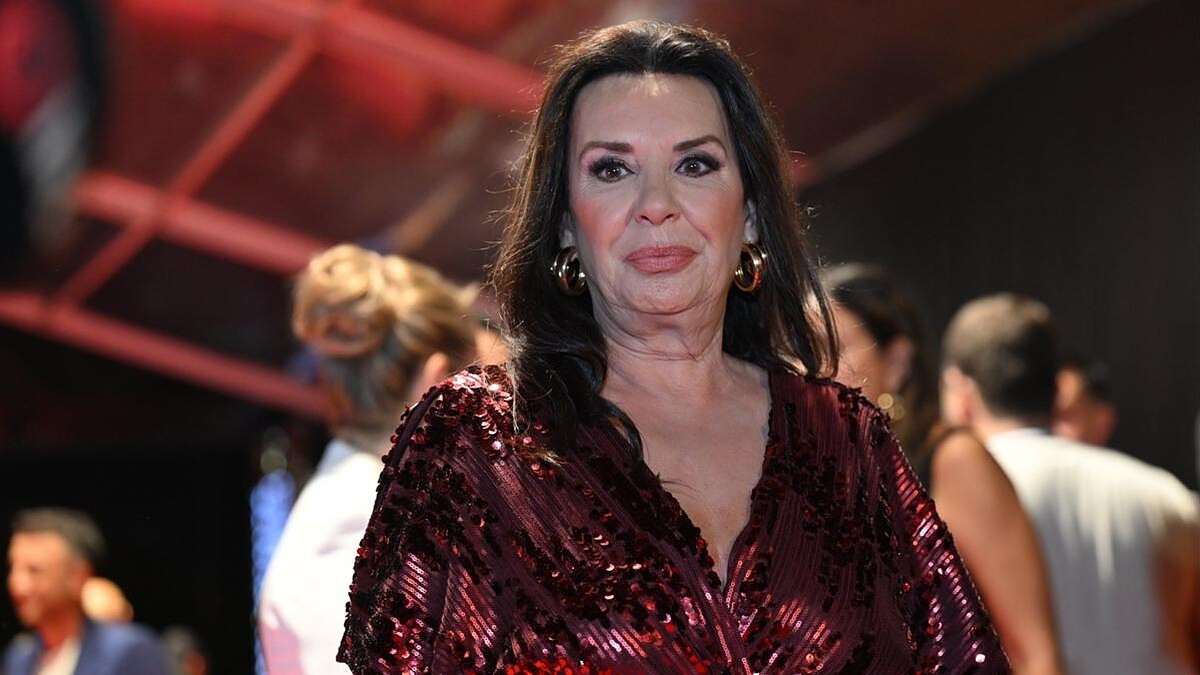 Perihan Savaş, Çukur'daki Sultan Ana karakterini annesinden nasıl esinlenerek yarattı?