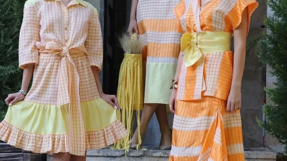 Şanlıurfa'da Culha Kumaşı ile Tasarlanan Modern Elbiseler Tanıtıldı