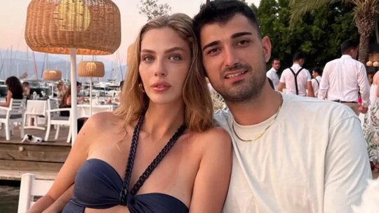 Tatlıses Ailesi Kovid-19'a Yakalandı, Hastalığın Ciddiyetine Dikkat Çektiler