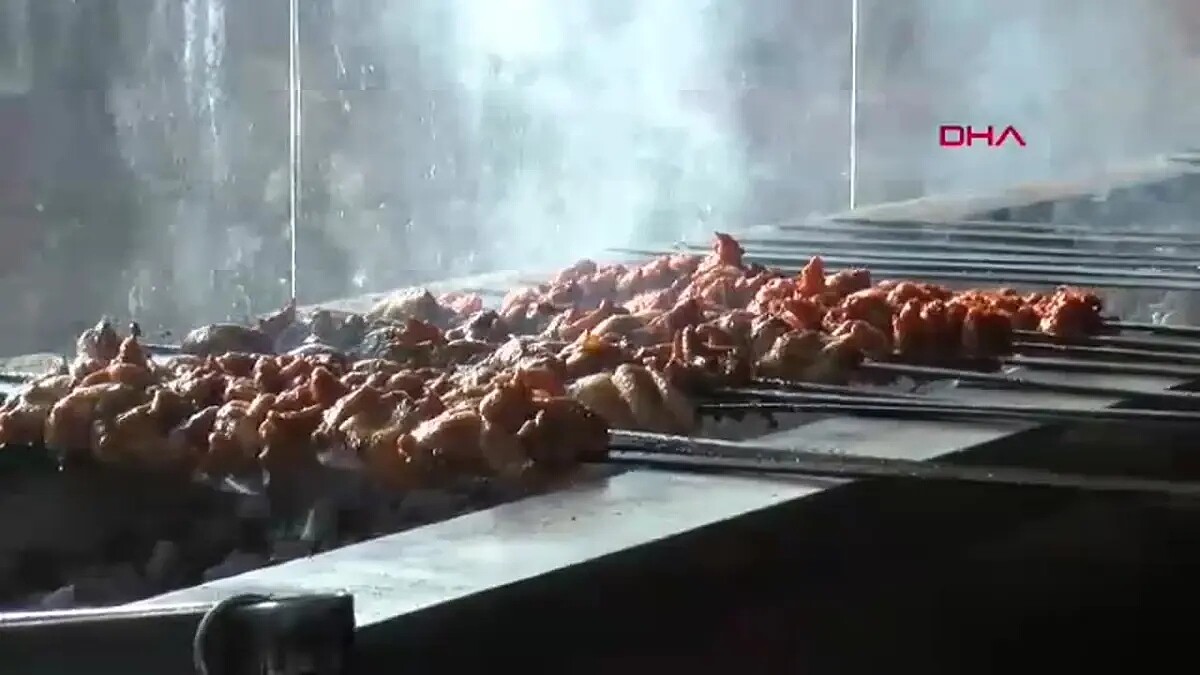 Uluslararası Adana Lezzet Festivali Büyük İlgiyle Tamamlandı, Yerel Lezzetler Ziyaretçileri Büyüledi