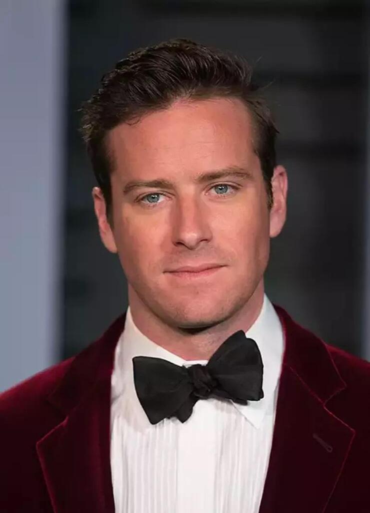 Armie Hammer'ın Skandallar Sonrası Hayatı: Dört Yılda Kariyer Ve Aileyi Kaybetti