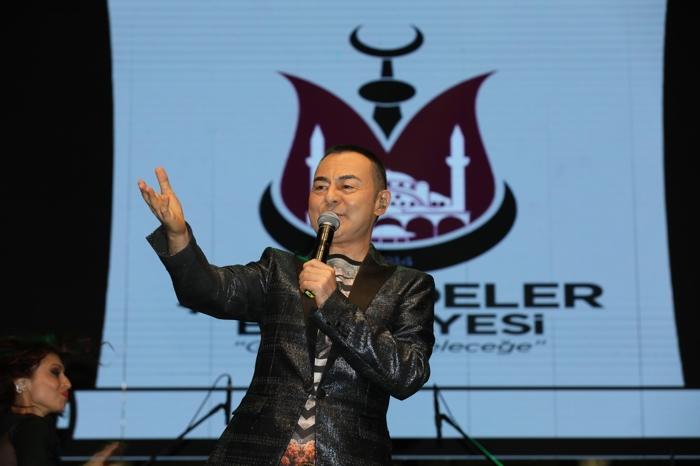 Serdar Ortaç, Maddi Zorluklar Nedeniyle Evini 10 Milyon Dolarla Satışa Çıkardı