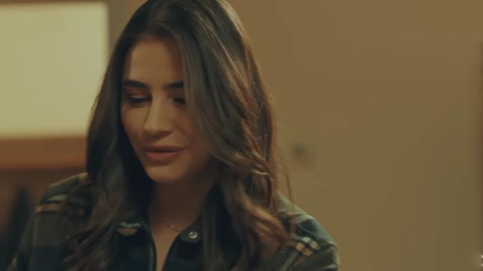 Gönül Dağı'nın Asuman'ı Hazal Çağlar ve Fenerbahçeli Samet Akaydın aşkını sosyal medya ortaya çıkardı