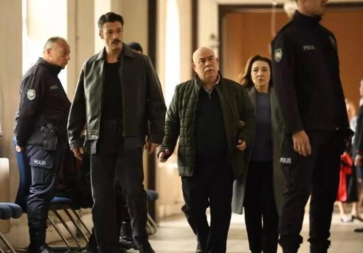 Dilber'in Korkuları Artıyor! Azem'in Teslimi ve Gizemli İpuçları Ortaya Çıkıyor