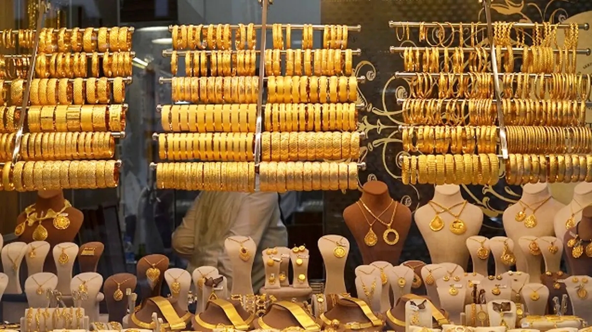 Altın Fiyatları Yatay Seyir İzliyor, Gram Altın 3020 Liradan İşlem Görüyor