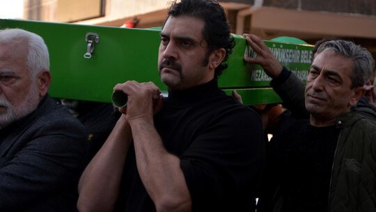 Bayhan'ın Babası Sabahattin Gürhan, Motosiklet Kazasında Hayatını Kaybetti