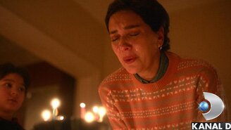 Bergüzar Korel'in hüzünlü performansı ve duygusal anları "Annem Ankara" dizisinde hayat buldu