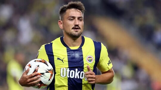 Cengiz Ünder’in Sevgilisi İçin Düzenlediği Doğum Günü Partisinde Sürpriz Anlar Yaşandı