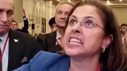 Demokrat Parti Kongresinde Gerilim Tırmandı: İlay Aksoy Adaylığı Reddedildi, İstifa İddiaları Gündemde!