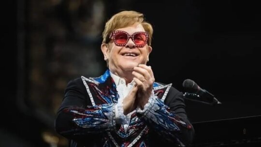 Elton John'un Görme Problemleri Yeni Album Çalışmalarını Engelliyor, Kariyerini Sonlandırıyor