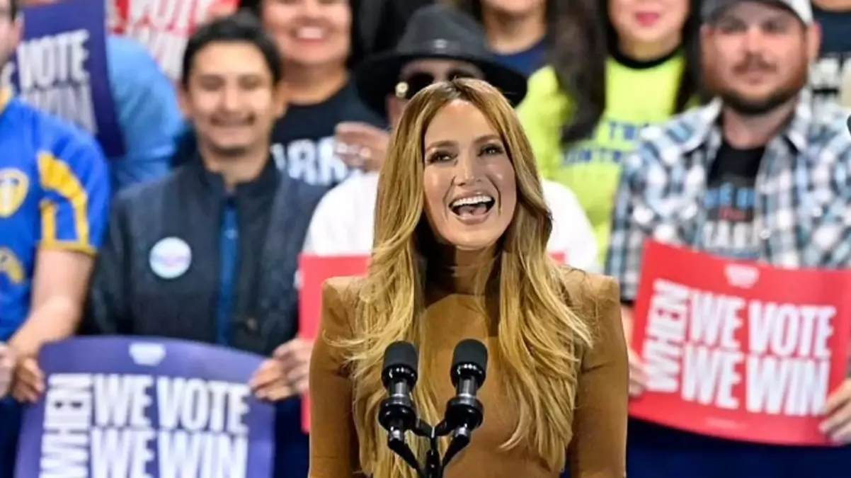 Jennifer Lopez'ten Trump'a Sert Yanıt: "Bu Topraklar Hepimizin" Dedi