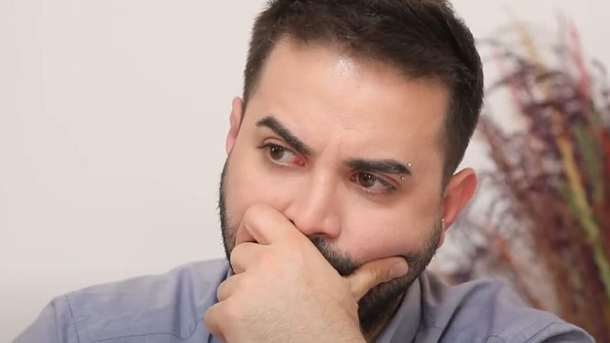 Kadir Ezildi nişanlısının mutluluğunu paylaştı, aile bireyleri arasındaki nişan sevinci!