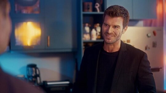 Kıvanç Tatlıtuğ Aşçılık Kursu İçin Londra'ya Gidiyor, Aile Yerleşim Planı Yapmıyor