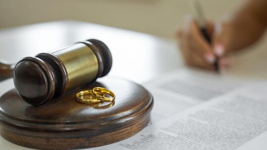 Maaşını yatırım için harcayan kadına boşanma davasında kusurlu bulunma şoku!