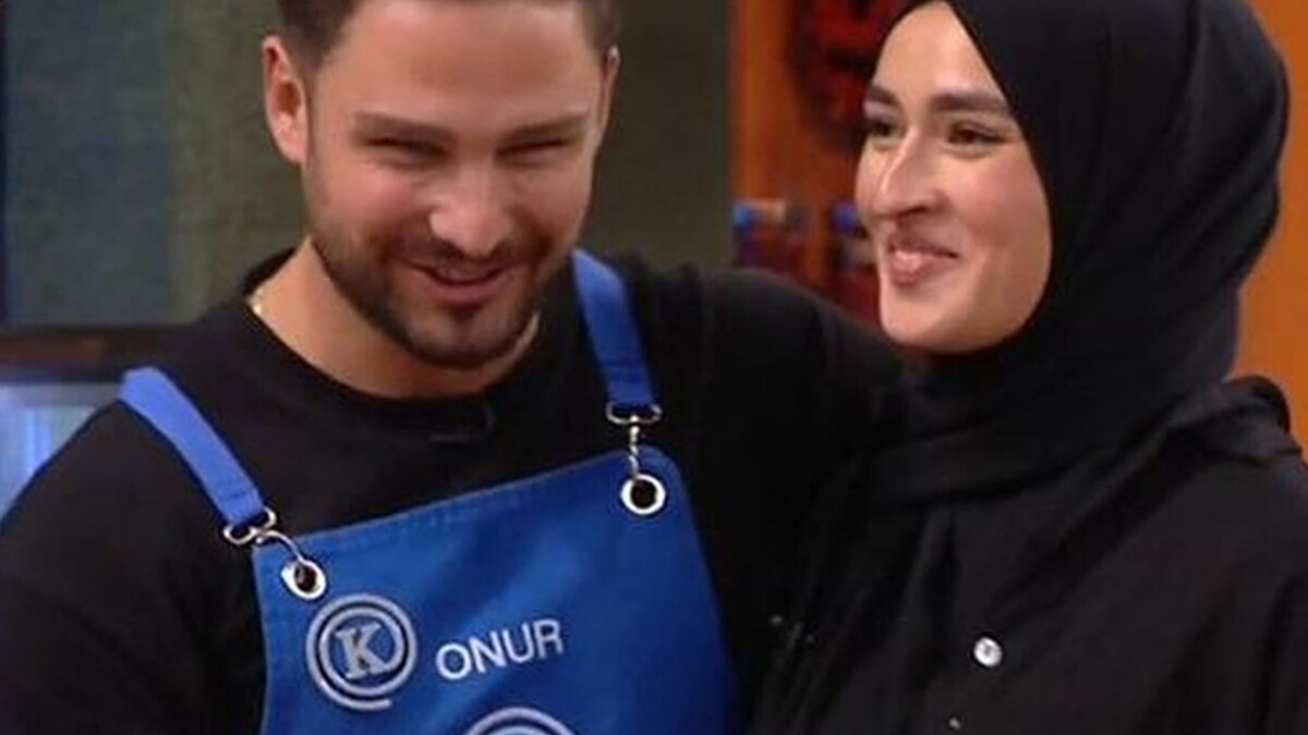 MasterChef'te aşk iddiaları çığ gibi büyüyor! Onur'un Beyza'ya sarf ettiği sözler dikkat çekti