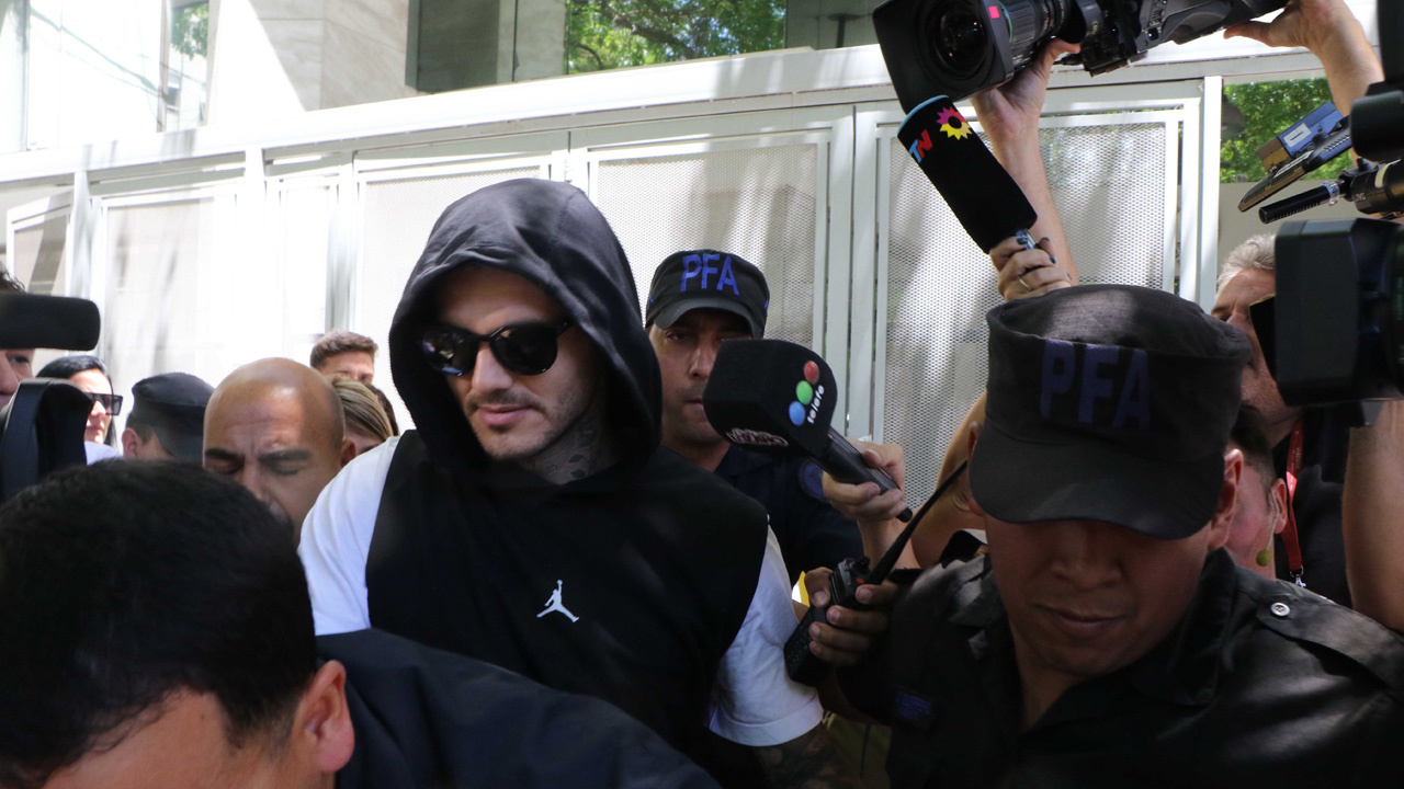Mauro Icardi, boşanma davasıyla ilgili psikolojik değerlendirme için adliyeye gitti
