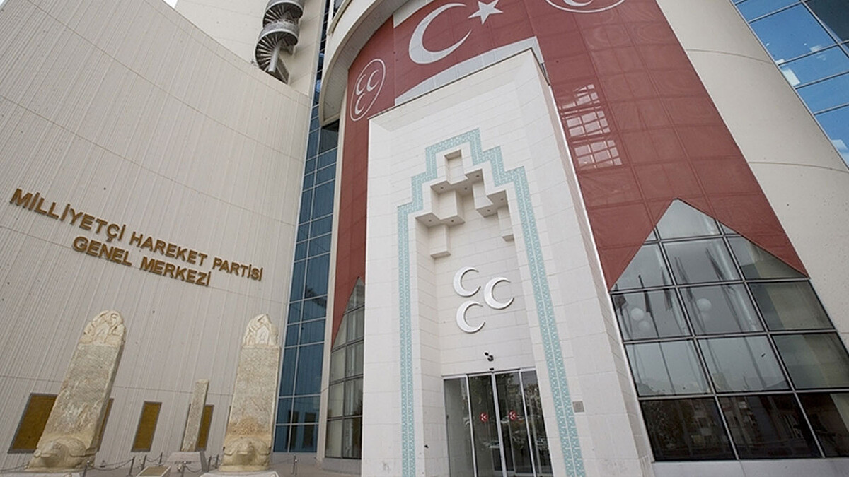 "MHP'de Altın Kaçakçılığı Soruşturması, 3 Milletvekili İstifa Etti"