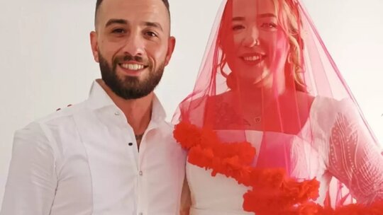 Osmaniye'de Müslüman Olan İngiliz Gelin ve Türk Damat Geleneksel Düğünle Evlendi