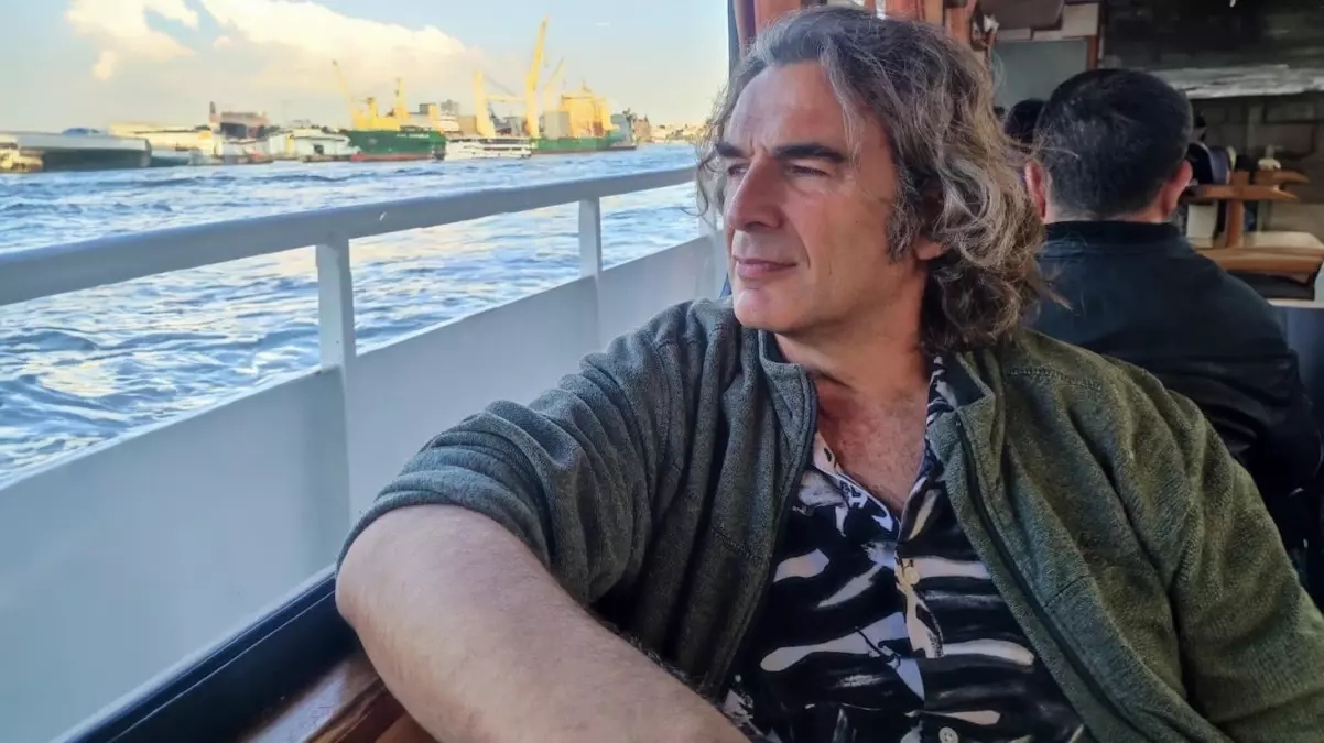 Peyk Grubunun Solisti İrfan Alış, 53 Yaşında Hayatını Kaybetti
