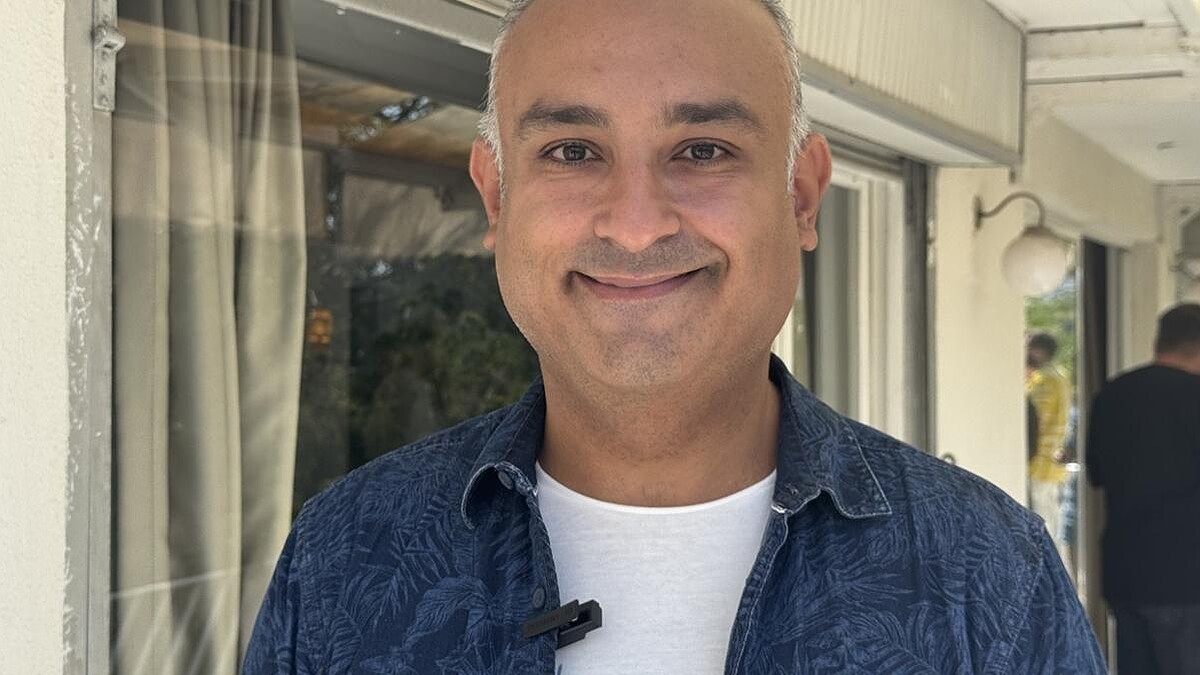 Rüştü Onur Atilla, sosyal medya paylaşımıyla çıkan yeni ilişki iddialarını yalanladı