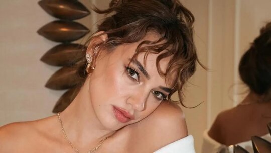 Seda Bakan'dan cesur elbise ve kadın oyunculara ahlak bekçiliğine tepki geldi