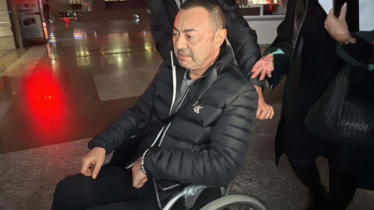 Serdar Ortaç ev hapsinde pişmanlıklarını paylaşarak şöhretinin getirdiği sorunları anlattı