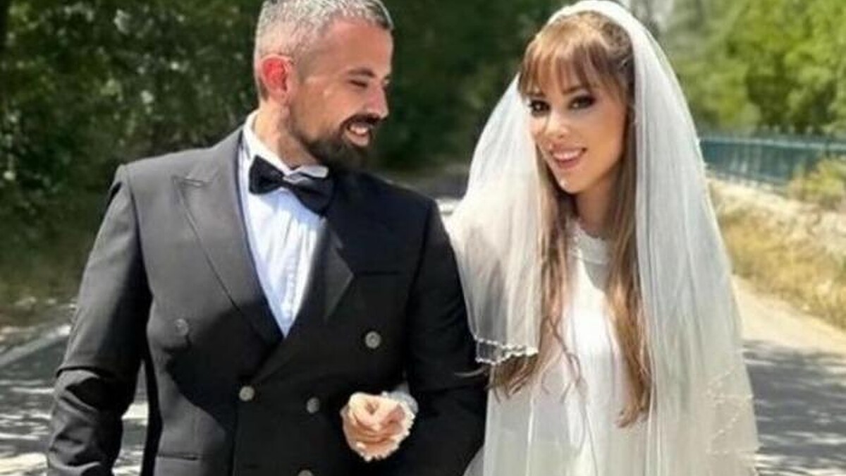 Tuğçe Tayfur, Hamilelik Sevinci Yaşarken Ailevi Sorunlarla Sınanıyor!