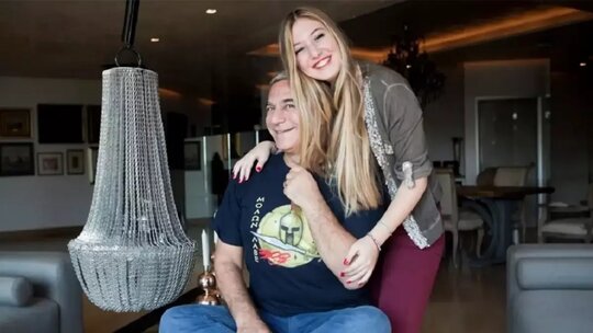 Yasmin Erbil, babası Mehmet Ali Erbil'in ev hapsini zorlu bir süreç olarak tanımladı