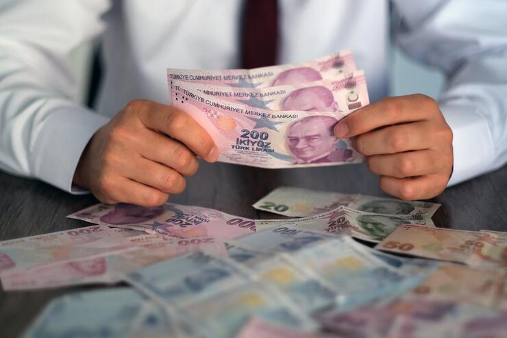 Bakan Şimşek’ten asgari ücret açıklaması: ‘Gelişmekte olan ülkelere göre oldukça yüksek’