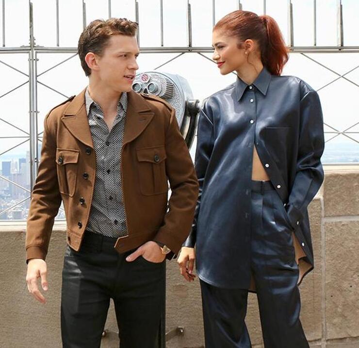 Tom Holland ve Zendaya'nın İlişkisi Ciddileşiyor: Gizli Tatil ve Aile Ziyareti