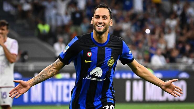 Hakan Çalhanoğlu’ndan Galatasaraylıları yakından ilgilendirecek transfer açıklaması! – Galatasaray