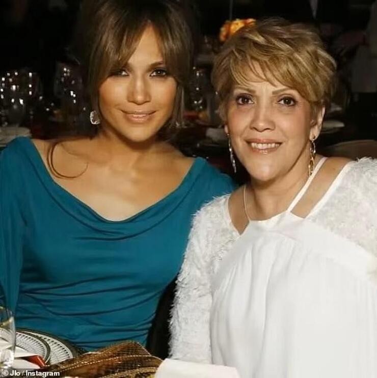 Jennifer Lopez'in Kalp Kırıklığına Anne Desteği ve Boşanma Süreci