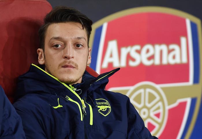 Mesut Özil, Başkan Kaan Erdem Erol'un Davetiyle Öğrencilerle Bir Araya Geldi