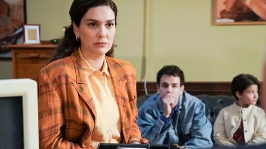 Annem Ankara dizisinde usta oyuncu Güler Ökten veda etti, seyirci şaşkın!