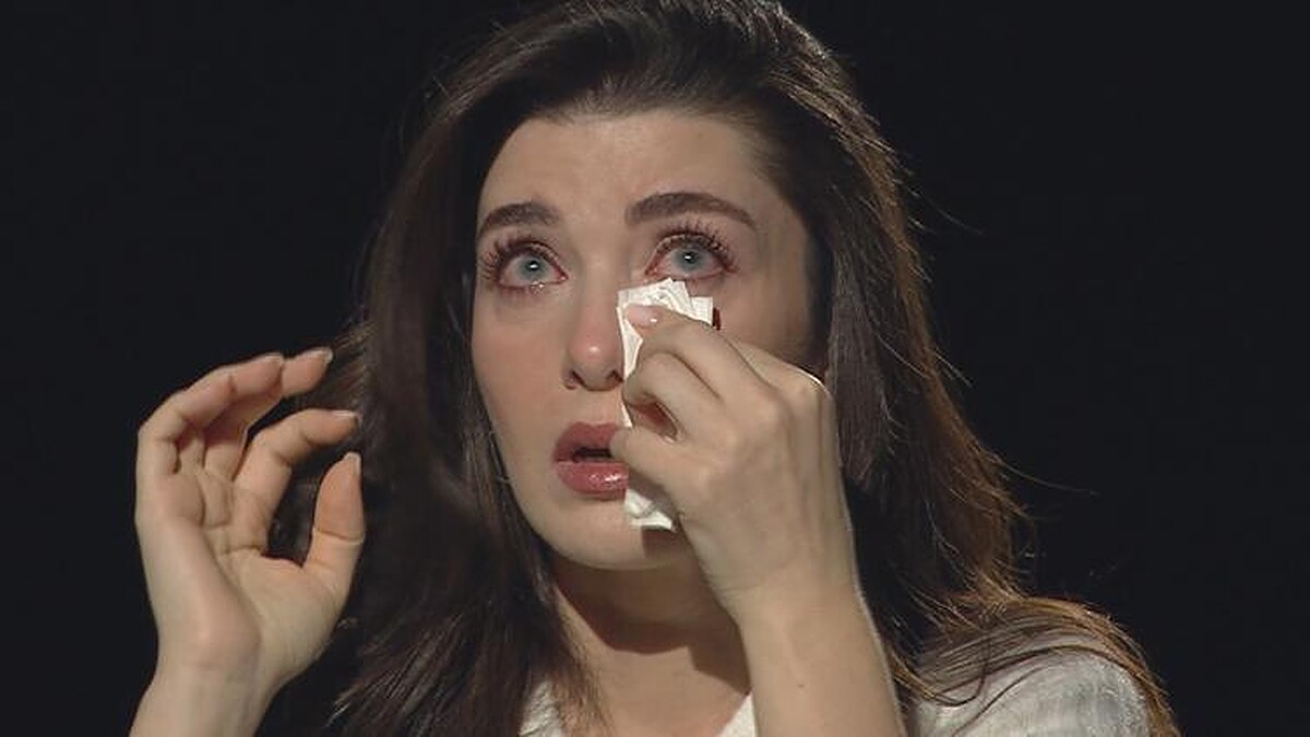 Aslıhan Güner: Dizi Setlerinde Uzun Süre Kalmanın Getirdiği Yalnızlık ve Hüzün